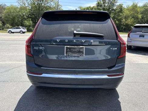 New 2026 Volvo XC90 T8 Ultra w/ Protection Package Premier image 4