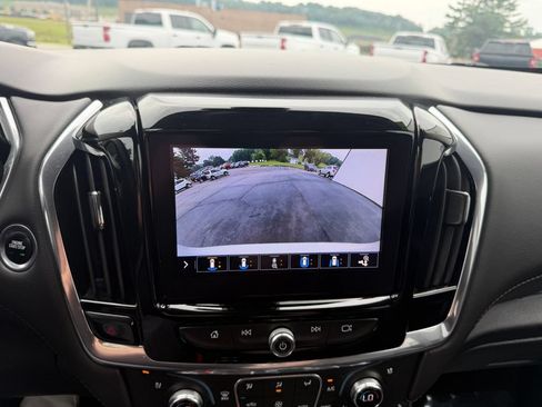 Used 2020 Chevrolet Traverse Premier AWD/4WD image 30