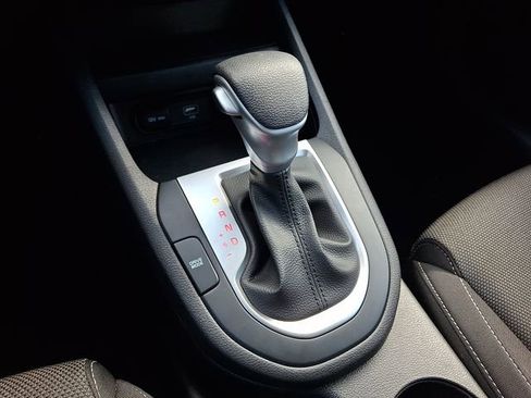 Used 2023 Kia Forte LXS image 14