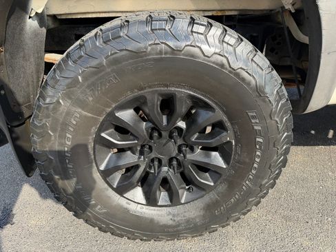 Used 2013 Ford F150 Raptor w/ Luxury Equipment Group image 58