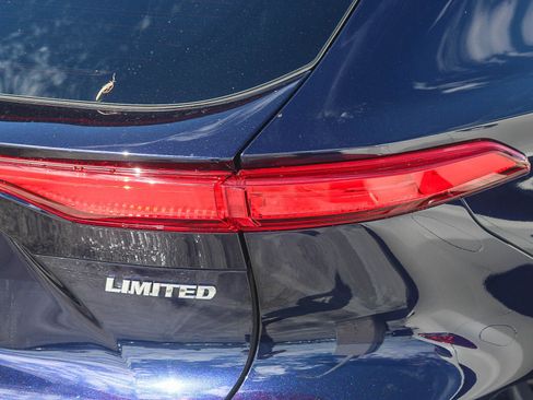 Certified 2024 Toyota Venza Limited AWD/4WD image 15