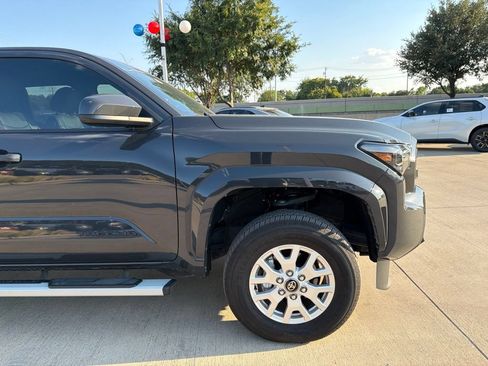 Used 2025 Toyota Tacoma SR5 RWD image 13