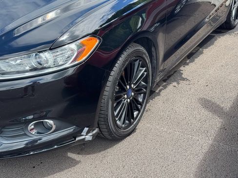 Used 2016 Ford Fusion SE w/ Equipment Group 202A FWD image 3