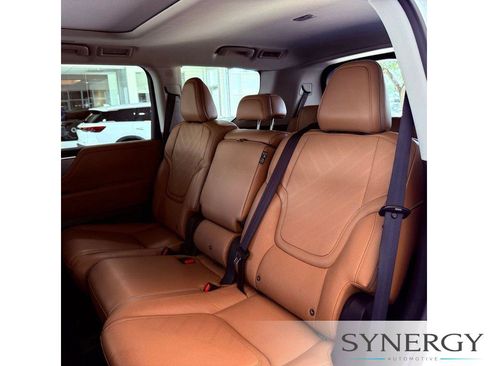 Certified 2026 INFINITI QX80 Luxe w/ Cargo Package AWD/4WD image 28