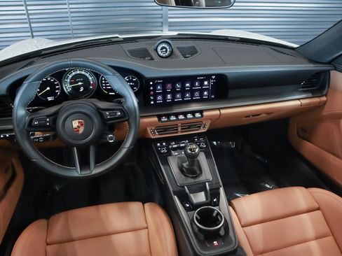 Certified 2024 Porsche 911 GT3 RWD image 17