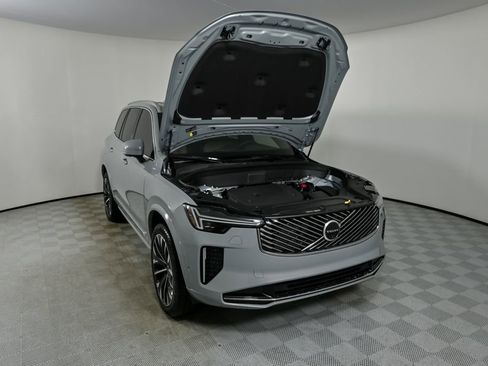 New 2026 Volvo XC90 B6 Plus w/ Protection Package Premier image 38