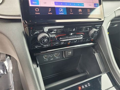 New 2025 Jeep Grand Cherokee Limited image 24