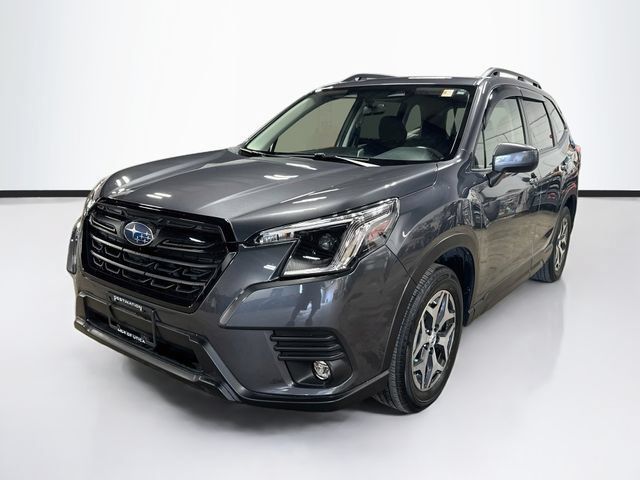 Used 2024 Subaru Forester Premium AWD/4WD image 3