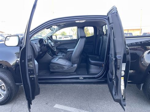 Used 2016 Chevrolet Colorado Z71 image 10