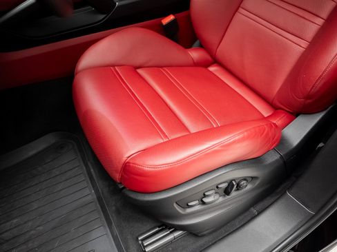 Used 2023 Porsche Cayenne Turbo GT image 65