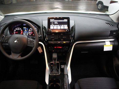 New 2026 Mitsubishi Eclipse Cross ES image 20