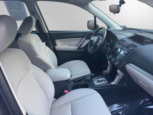 Used 2015 Subaru Forester 2.5i Premium w/ All-Weather Package AWD/4WD image 19