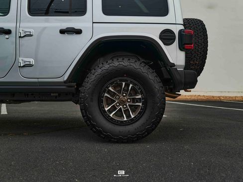 Used 2024 Jeep Wrangler Unlimited Rubicon 392 AWD/4WD image 4