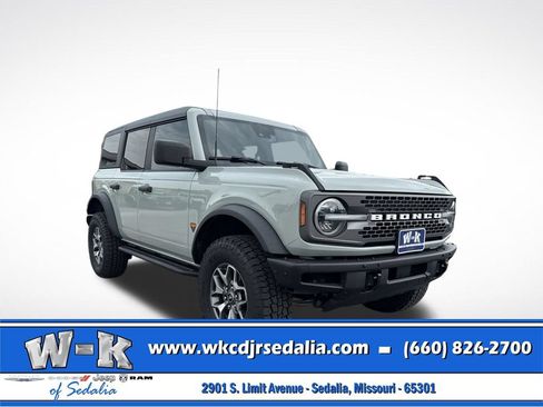 Used 2021 Ford Bronco Badlands AWD/4WD image 1