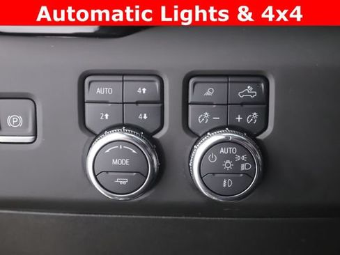 Used 2023 GMC Sierra 1500 AT4 w/ Technology Package AWD/4WD image 21