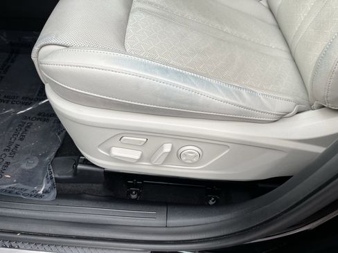 Used 2023 Kia Sorento SX Prestige image 19