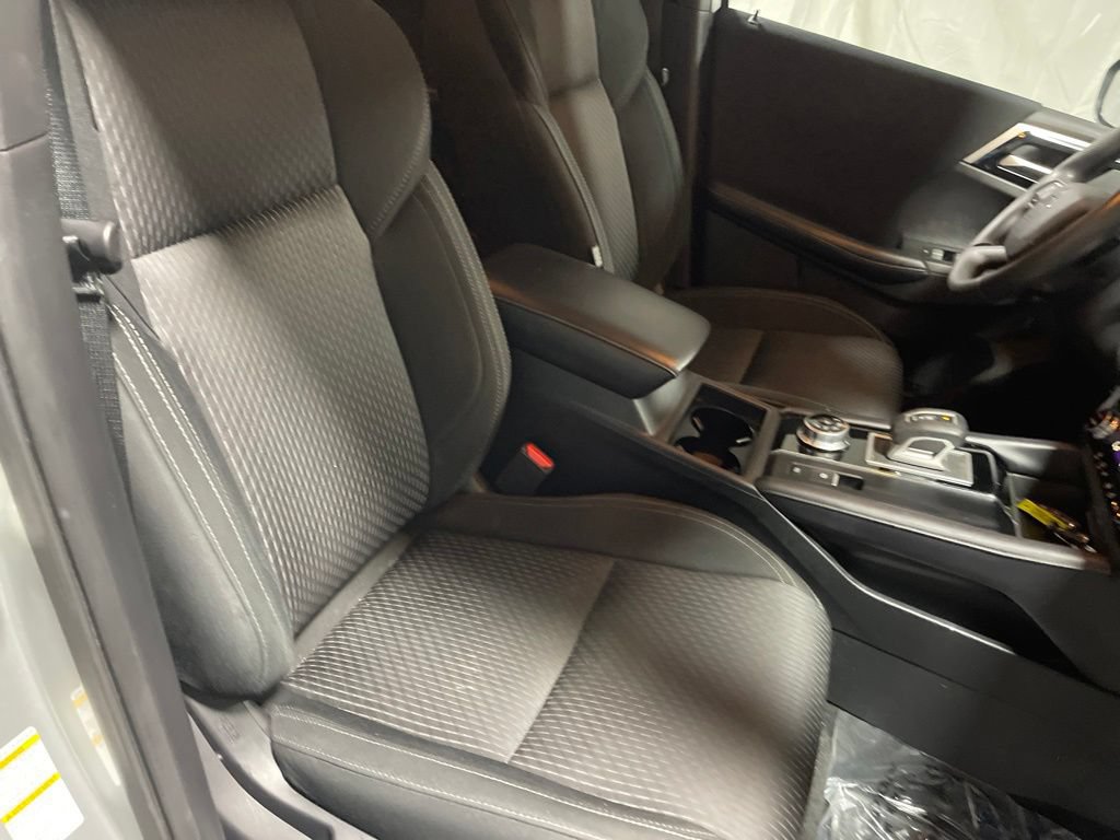 Used 2024 Mitsubishi Outlander ES FWD image 7