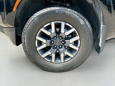 Used 2022 Nissan Frontier SV AWD/4WD image 30