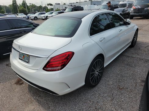 Used 2015 Mercedes-Benz C 300 Sedan image 5