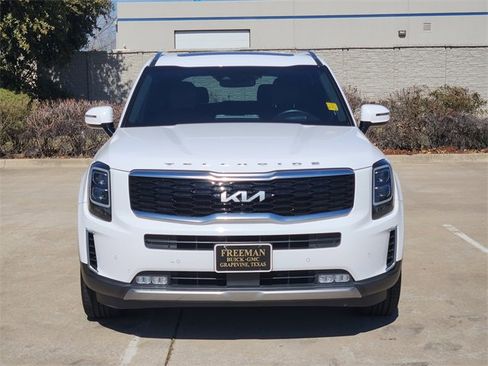 Used 2022 Kia Telluride SX w/ SX Prestige Package image 3