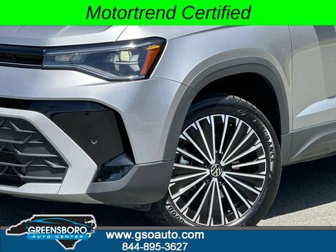 Used 2025 Volkswagen Taos SE FWD image 39