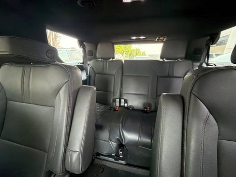 Used 2023 Chevrolet Tahoe RST w/ RST Performance Edition AWD/4WD image 13