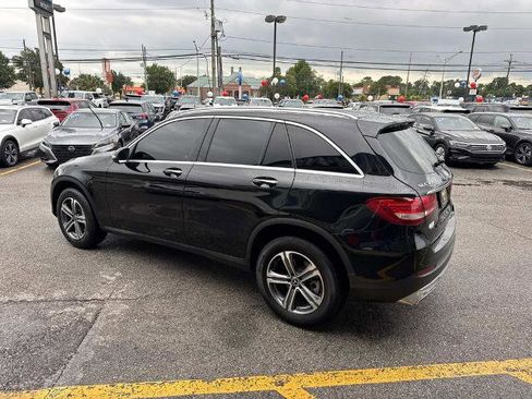 Used 2019 Mercedes-Benz GLC 300 w/ Premium Package image 6