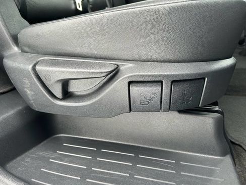 Used 2024 Toyota Grand Highlander AWD image 47