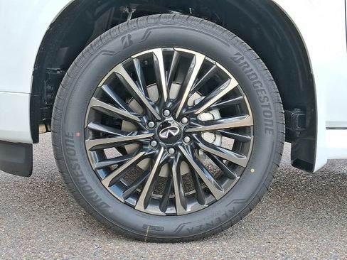 New 2026 INFINITI QX80 Autograph w/ Premium Cargo Package image 30