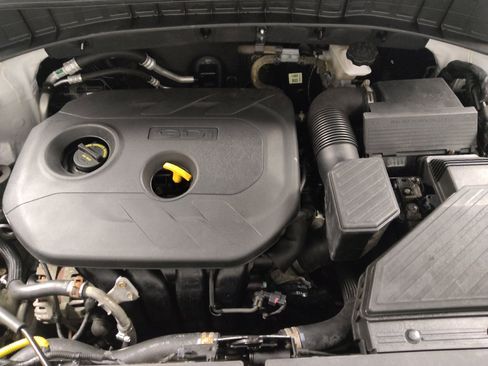 Used 2019 Hyundai Tucson SE AWD/4WD image 30