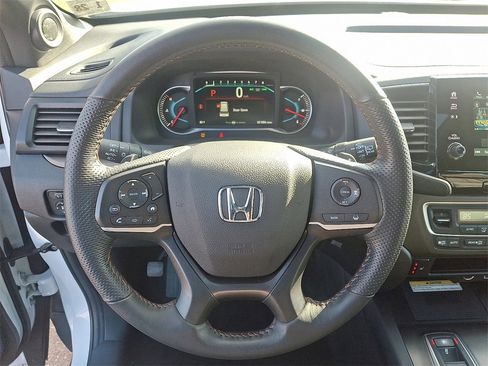 Used 2022 Honda Pilot TrailSport image 19