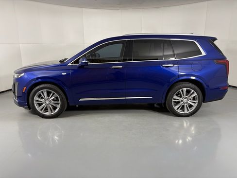 Used 2024 Cadillac XT6 Premium Luxury image 5