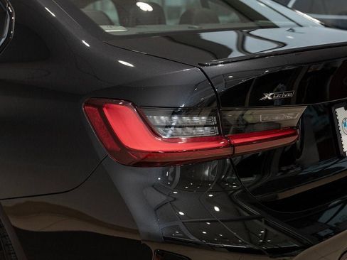 New 2026 BMW 330i xDrive Sedan w/ M Sport Package image 9