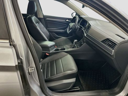 Used 2022 Volkswagen Jetta SE FWD image 32