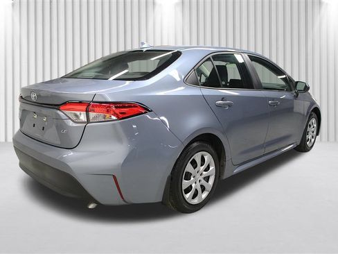 Used 2024 Toyota Corolla LE FWD image 3