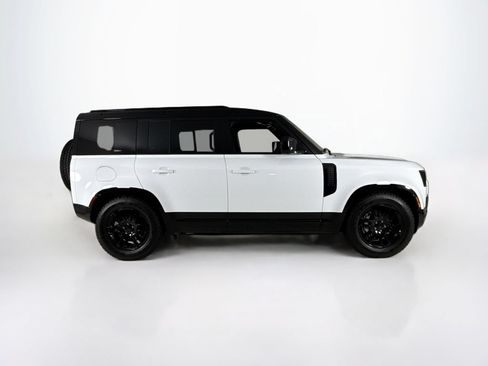 Used 2026 Land Rover Defender 110 X-Dynamic SE AWD/4WD image 6