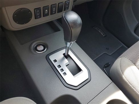 Used 2020 Nissan Frontier SV w/ Midnight Edition Floor Mats image 33