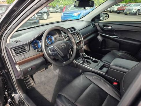 Used 2017 Toyota Camry XLE FWD image 15