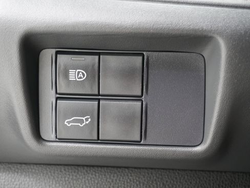 Used 2021 Toyota Highlander XSE image 26