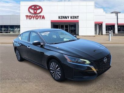 Used 2025 Nissan Altima 2.5 SV