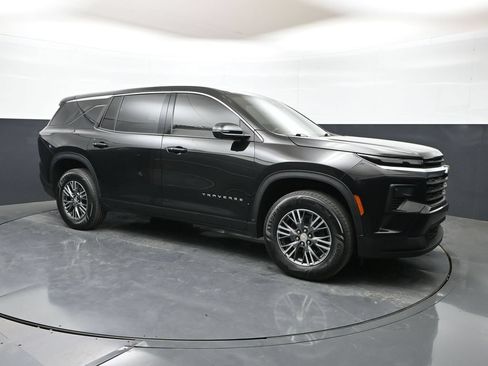 Used 2024 Chevrolet Traverse LS AWD/4WD image 26