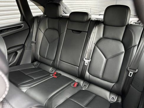 New 2026 Porsche Macan image 25