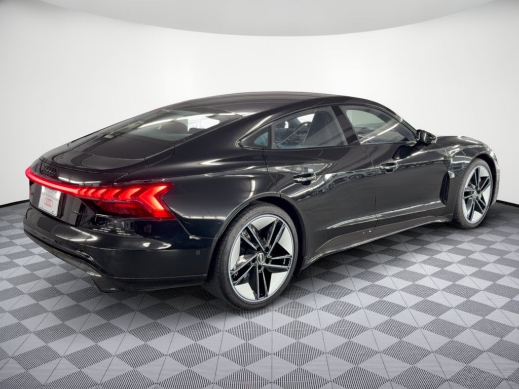 Used 2024 Audi RS e-tron GT w/ Ceramic Brake Package AWD/4WD image 9