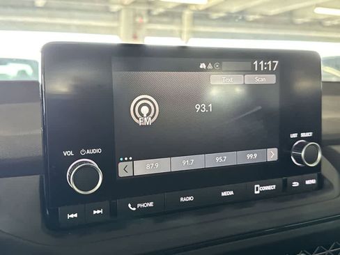 Used 2023 Honda Accord EX image 17