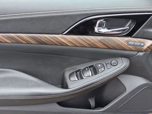 Used 2017 Nissan Maxima Platinum w/ Medallion Package image 12