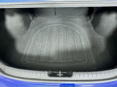 Used 2025 Hyundai Elantra SEL FWD image 29