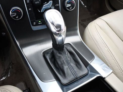 Used 2013 Volvo S60 T5 image 30