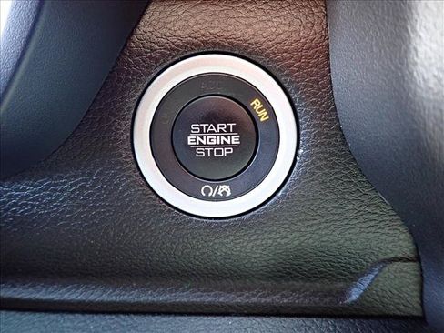Used 2019 RAM 1500 Big Horn RWD image 17