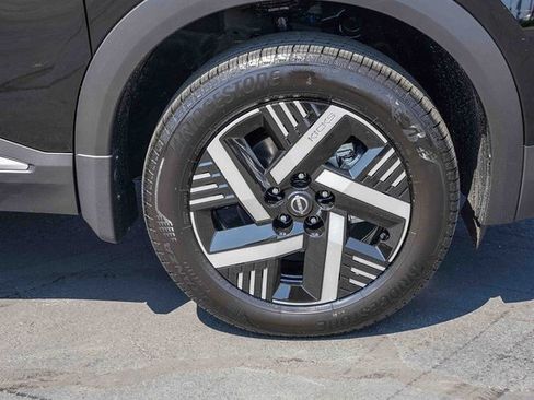 New 2026 Nissan Kicks SV image 10