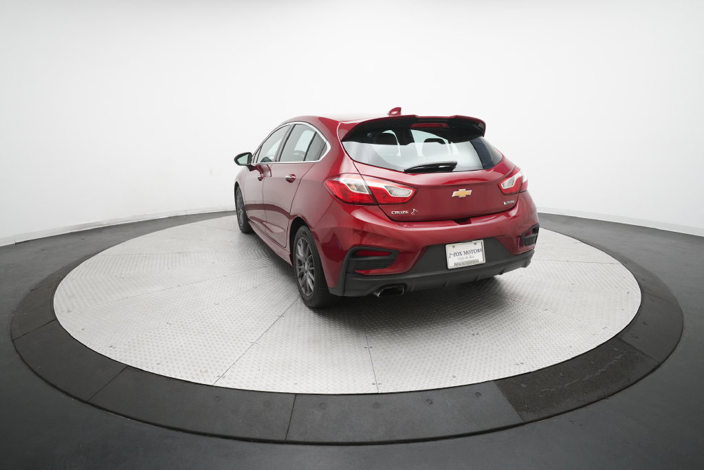 Used 2017 Chevrolet Cruze Premier FWD image 33